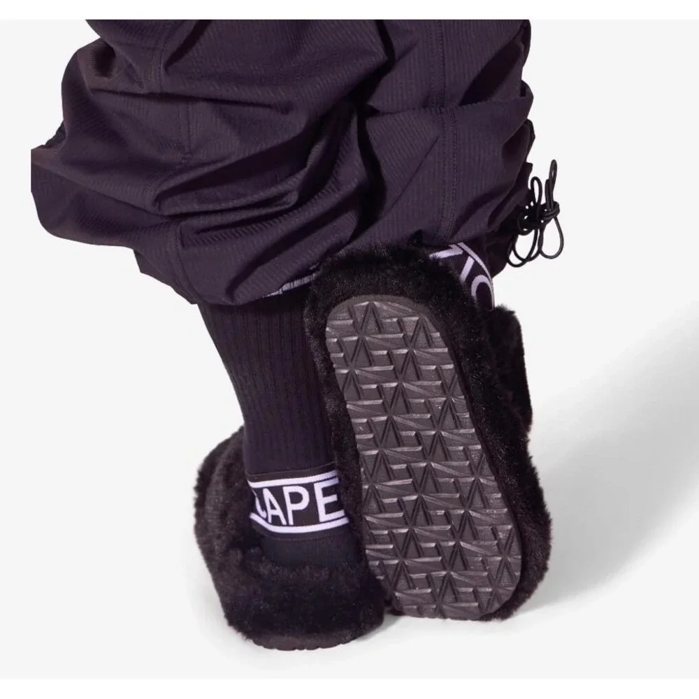 Capezio Black Faux Fur Luxury Comfort Slipper dance Slides Size adult M Fits 8